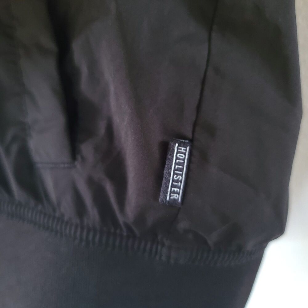 retro Hollister California Size M Black Epic Flex Stretch Windbreaker Jacket EUC - Picture 12 of 16
